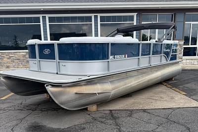 BOATZON | Bentley Pontoons 220CR 2022