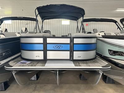 BOATZON | Bentley Pontoons 223 Bolt 2026