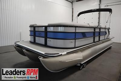 BOATZON | Bentley Pontoons 223 Bolt TriToon 2025