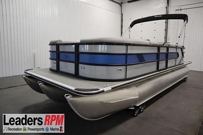 BOATZON | Bentley Pontoons 223 Bolt TriToon 2025