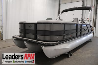 BOATZON | Bentley Pontoons 223 Swingback 2025