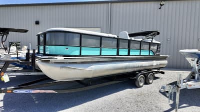 BOATZON | Bentley Pontoons 24 Legacy 2024