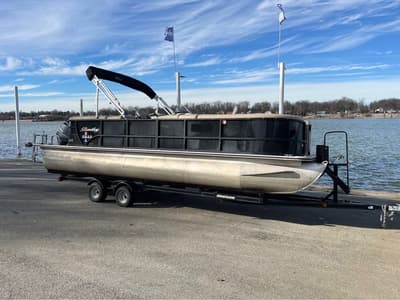 BOATZON | Bentley Pontoons 240 Navigator 2019 BOATZON | Bentley Pontoons 240 Navigator 2019