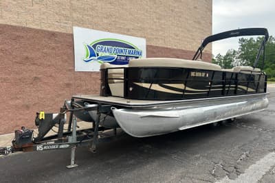BOATZON | Bentley Pontoons 243 2019