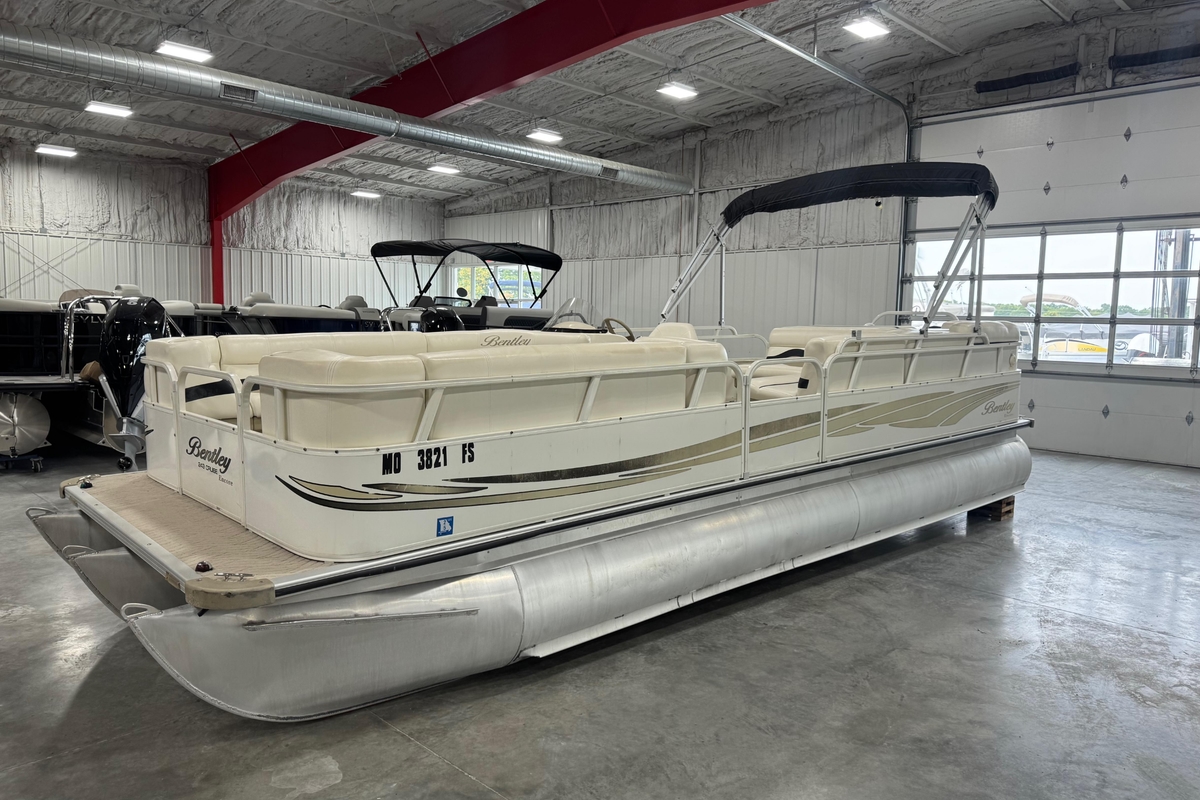 2010 Bentley Pontoons 243 cruise - Sold Boat
