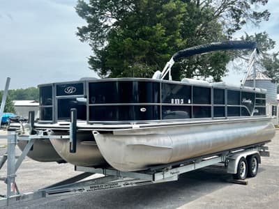 BOATZON | Bentley Pontoons 243 Fish  Three Quarter TriToon  IN STOCK  38995 2023