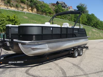 BOATZON | Bentley Pontoons 243 Swing Back 2022