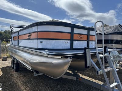 BOATZON | Bentley Pontoons Bolt 223 SPORT3 2026