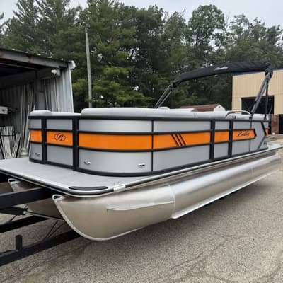 BOATZON | Bentley Pontoons Bolt 223 SPORT3 Chassis 2027