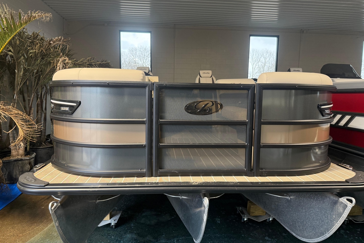 2026 Bentley Pontoons Elite 223 Admiral - Sold Boat
