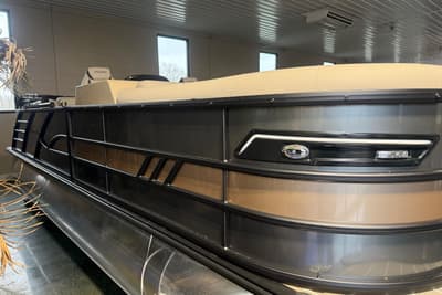 BOATZON | Bentley Pontoons Elite 223 Admiral 2026