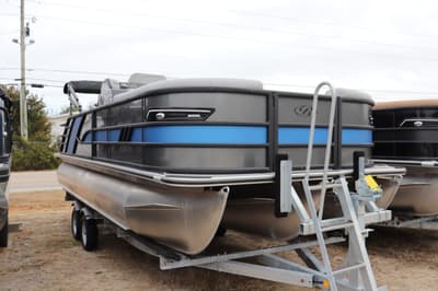 BOATZON | Bentley Pontoons Elite 223 Swingback DC 2026