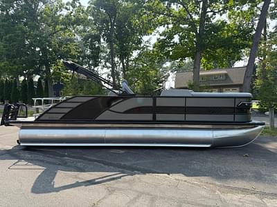 BOATZON | Bentley Pontoons Elite 223 Swingback Dual Capt 2026