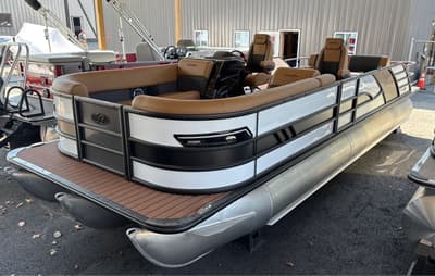 BOATZON | Bentley Pontoons Elite 253 Swingback 2026 BOATZON | Bentley Pontoons Elite 253 Swingback 2026