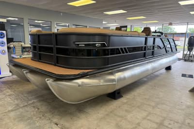 BOATZON | Bentley Pontoons Elite 253 Swingback 2026