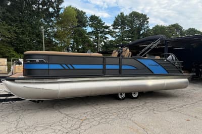 BOATZON | Bentley Pontoons Elite 253 Swingback 2027