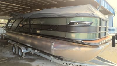 BOATZON | Bentley Pontoons Elite Admiral 223 XLP3 2026
