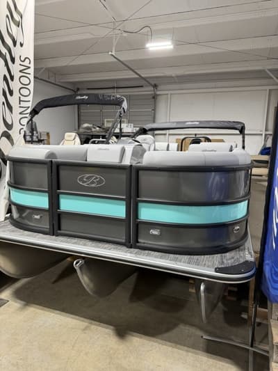 BOATZON | Bentley Pontoons Elite QSB 223 SPORT3 2026