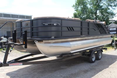 BOATZON | Bentley Pontoons Elite Swingback Bench 223 XLP3 2026