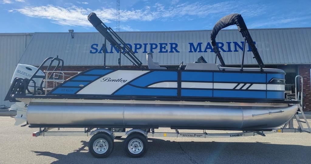 2026 Bentley Pontoons Elite Swingback Dual Captain 223 SPORT3 - Sold Boat