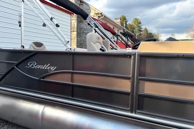 BOATZON | Bentley Pontoons Fish 220 NCruise 2026