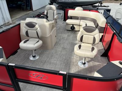 BOATZON | Bentley Pontoons LE 180 3 PT Fish 2026