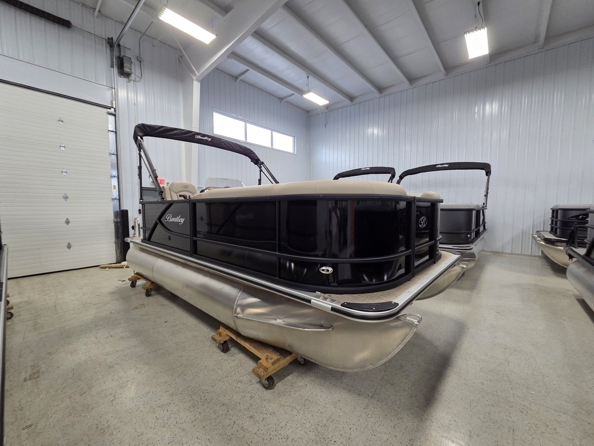 2026 Bentley Pontoons LE 180 CR - Sold Boat