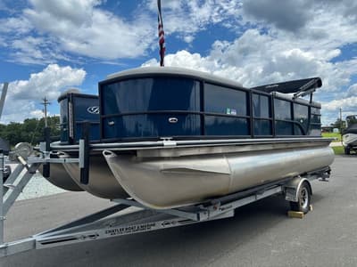 BOATZON | Bentley Pontoons Legacy 200 Cruise 2024