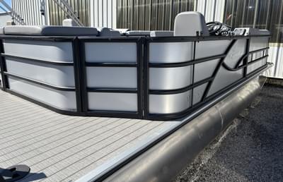BOATZON | Bentley Pontoons Legacy 200 Cruise 2026