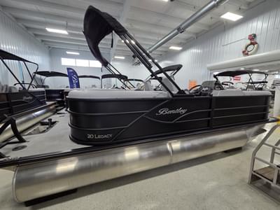 BOATZON | Bentley Pontoons Legacy 200 Navigator 2026