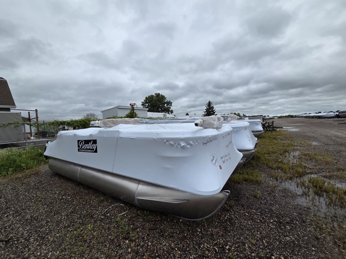 2026 Bentley Pontoons Legacy 200 Navigator - Sold Boat
