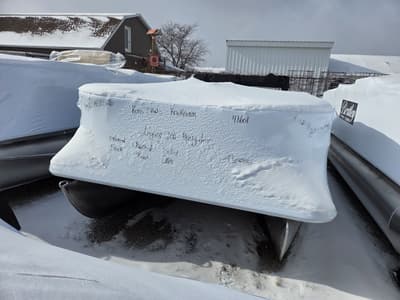 BOATZON | Bentley Pontoons Legacy 200 Navigator 2026