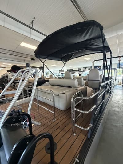 BOATZON | Bentley Pontoons legacy 203 2025