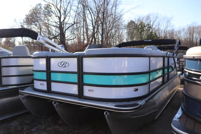 BOATZON | Bentley Pontoons Legacy 203 Navigator 2026