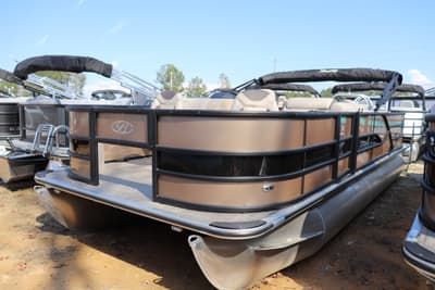 BOATZON | Bentley Pontoons Legacy 220 4 Point Fish 2026