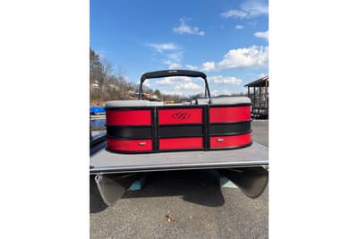 BOATZON | Bentley Pontoons Legacy 220 Cruise XL 2026