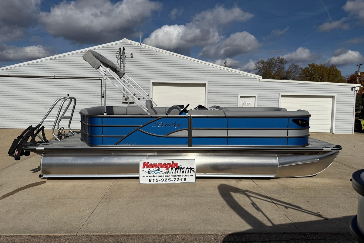 2026 Bentley Pontoons Legacy 223 Cruise XL - Sold Boat