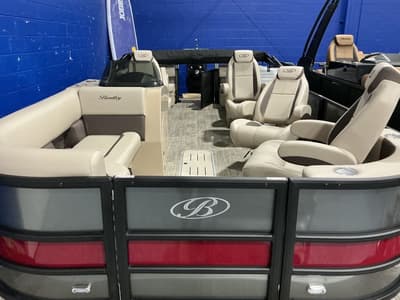 BOATZON | Bentley Pontoons Legacy 223 DL Navigator 34 Tube 2026