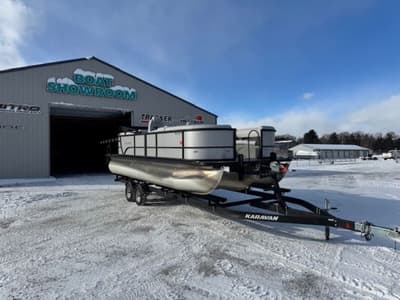 BOATZON | Bentley Pontoons Legacy 223 Navigator 2023