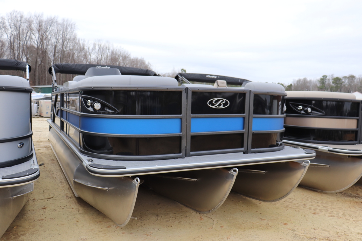 2026 Bentley Pontoons Bentley Pontoons Legacy 223 Navigator 2026 - Sold Boat
