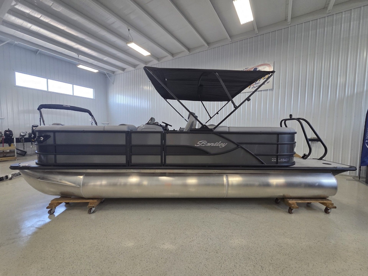 2026 Bentley Pontoons Legacy 223 Navigator - Sold Boat