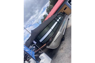 BOATZON | Bentley Pontoons Legacy 223 Navigator 2027