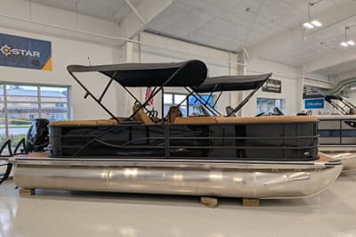 BOATZON | Bentley Pontoons Legacy 223 Navigator 2027