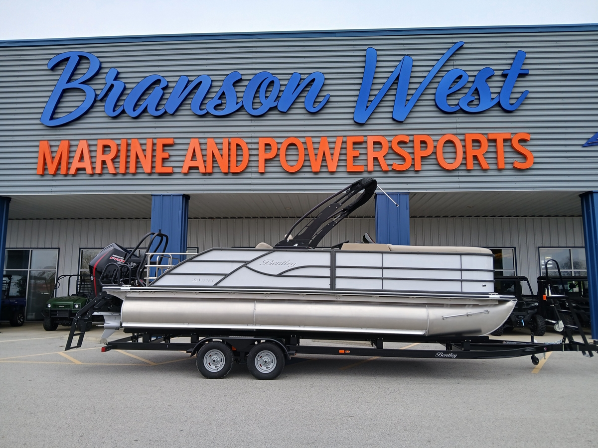 2026 Bentley Pontoons Bentley Pontoons Legacy 223 Swingback 2026 - Sold Boat