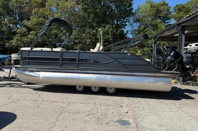 BOATZON | Bentley Pontoons Legacy 223 Swingback 2026 BOATZON | Bentley Pontoons Legacy 223 Swingback 2026