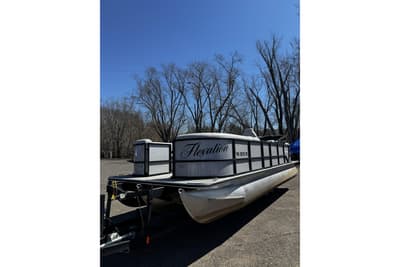 BOATZON | Bentley Pontoons Legacy 243 DL Navigator 2021