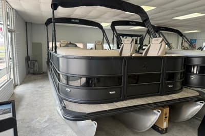 BOATZON | Bentley Pontoons Legacy 243 DL Navigator 2026