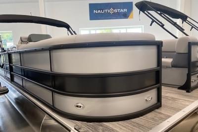 BOATZON | Bentley Pontoons Legacy 243 Navigator 2026