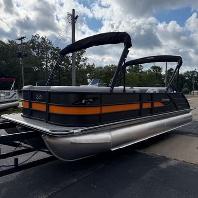 BOATZON | Bentley Pontoons Legacy 243 Swingback Full Tube 2026