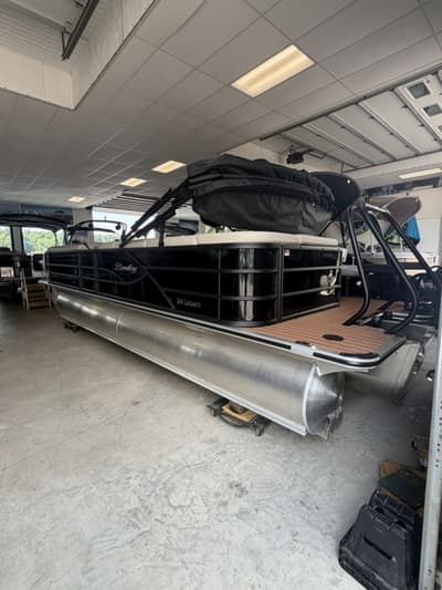 BOATZON | Bentley Pontoons Legacy Cruise 243 XLP3 2026